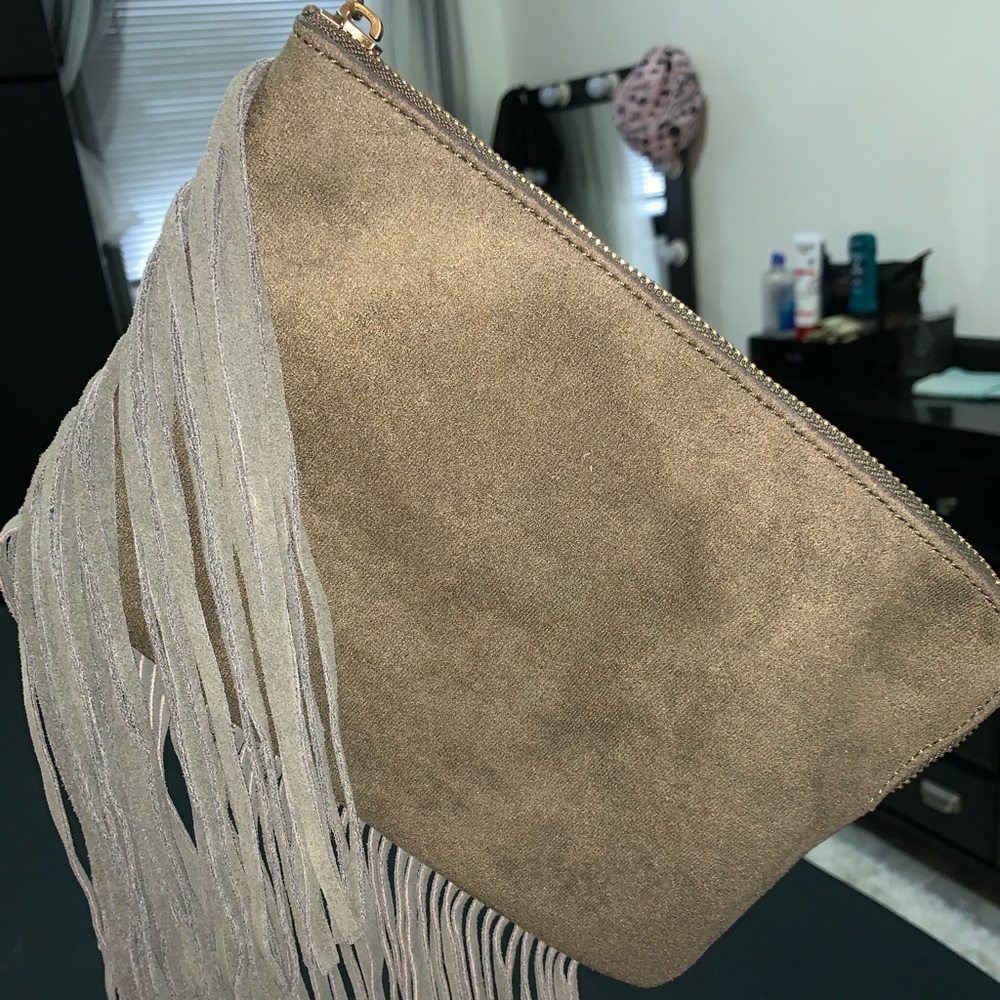 Wristlet bag